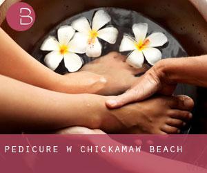 Pedicure w Chickamaw Beach